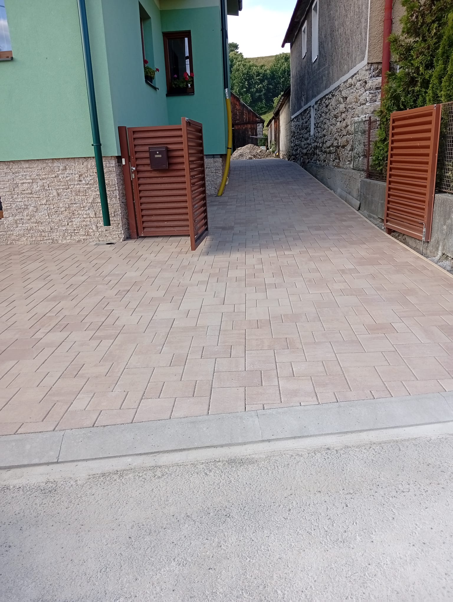 Zámková dlažba Liptovské Sliače